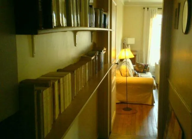 Sunny Flat Near Eiffel Tower Parijs